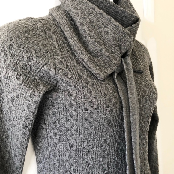 EUC Unique Turtle Neck Wrap Grey Tunic Sweater Size S - Picture 3 of 16